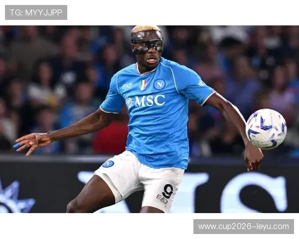 奥斯梅恩遭辱骂!那不勒斯极端球迷拉横幅:乡巴佬,记住马拉多纳 奥斯梅恩遭辱骂!那不勒斯极端球迷拉横幅:乡巴佬,记住马拉多纳